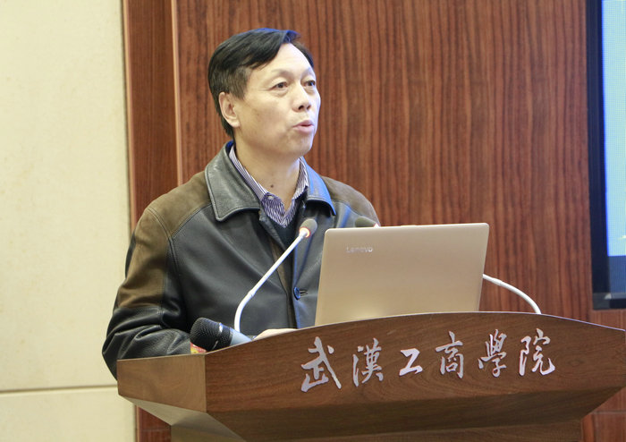 武汉工商学院张安富校长致欢迎辞 摄影：向慧_副本.JPG